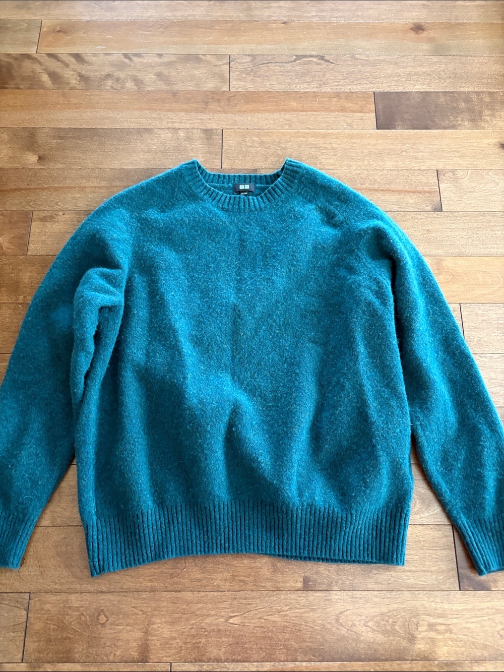 Uniqlo Wool Teal Green Crewneck Sweater